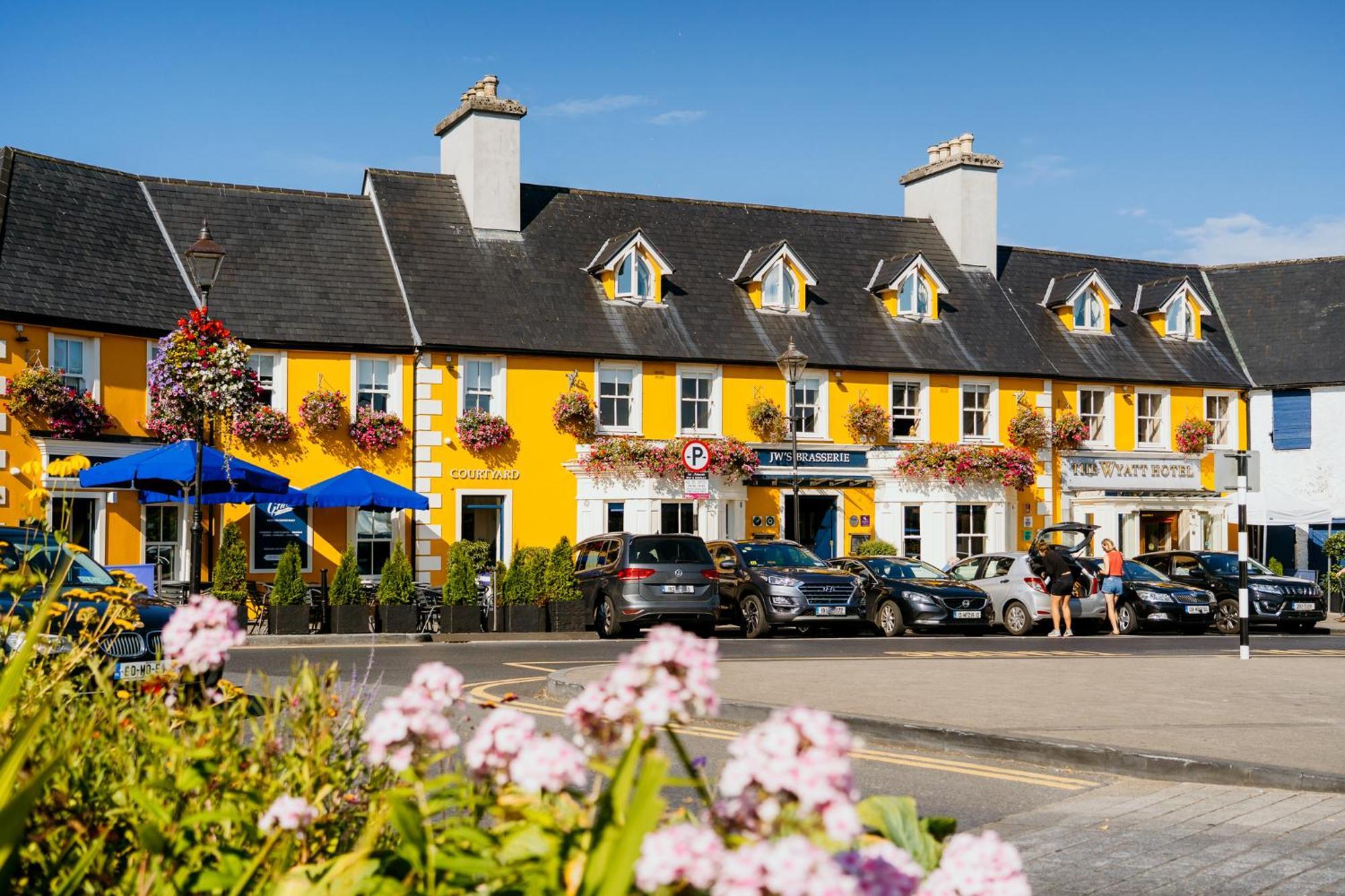 The Wyatt Hotel Westport Exterior photo